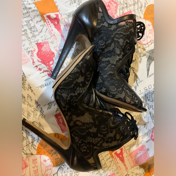 GUC!!Nicholas Kirkwood laced sandals.🎀 - Picture 7 of 16